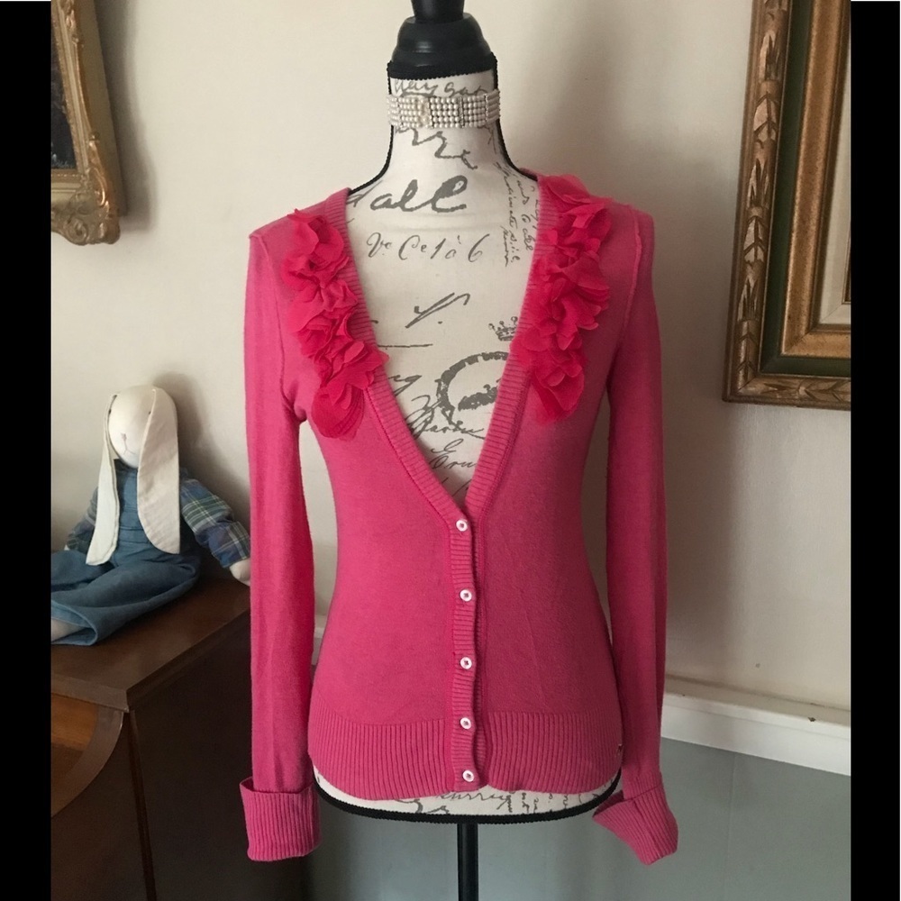 🩷 Hollister Pink Flower Long Sleeve Cardigan M‼️FINAL SALE